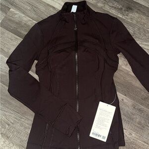 brand new lululemon expresso define jacket size 4